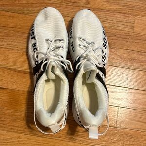 Men's athletic shoes